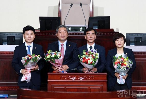 22제10대 경기도의회 전반기 더불어민주당 대표의원 및 의장, 부의장 후보 선거.jpg