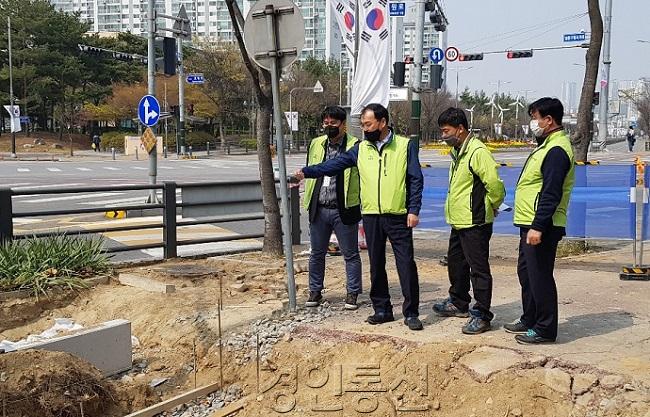 화4.7 (1번 기사) 영통구, 수원-화성 경계조정구역 로드체킹으로 현장소통 강화.jpg