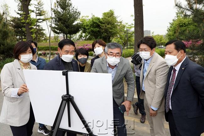 20210427_수원시의회 대심도 대응 특위, 현장 방문 나서.jpg