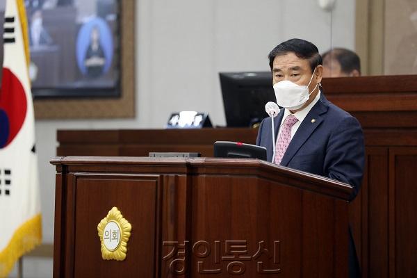 20210708_건강한 지역 먹거리 순환 체계 구축 근거 마련_수원시의회 이재식 의원 대표발의 조례 공포(2).jpg