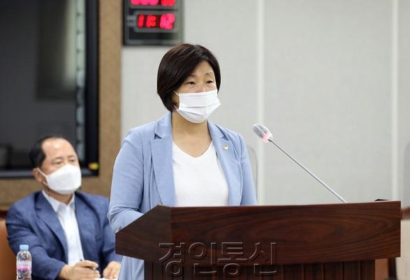 20210928_조례 정비 통해 인문학 도시 수원 정체성 구체화-수원시의회 장정희 의원 대표발의 조례 공포-.jpg